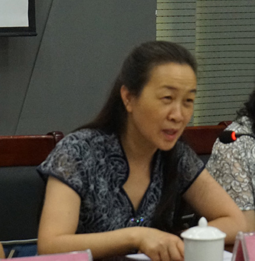 校长、学报自然科学版主编王雪云出席座谈会并在开幕式上致辞