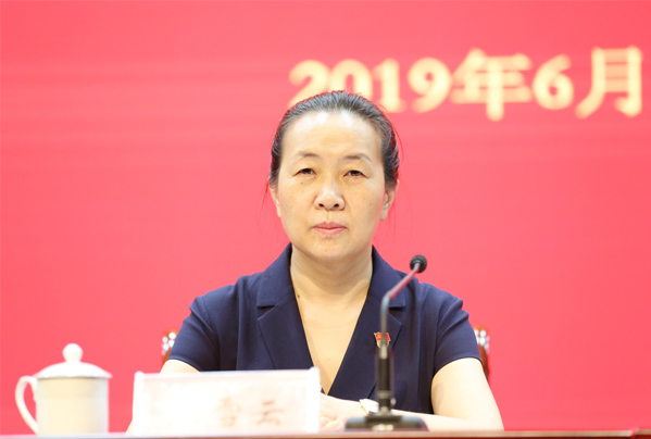 校党委书记王雪云讲话