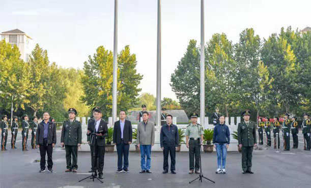 我校举行“我与祖国共奋进—国旗下演讲”特别主题团日活动