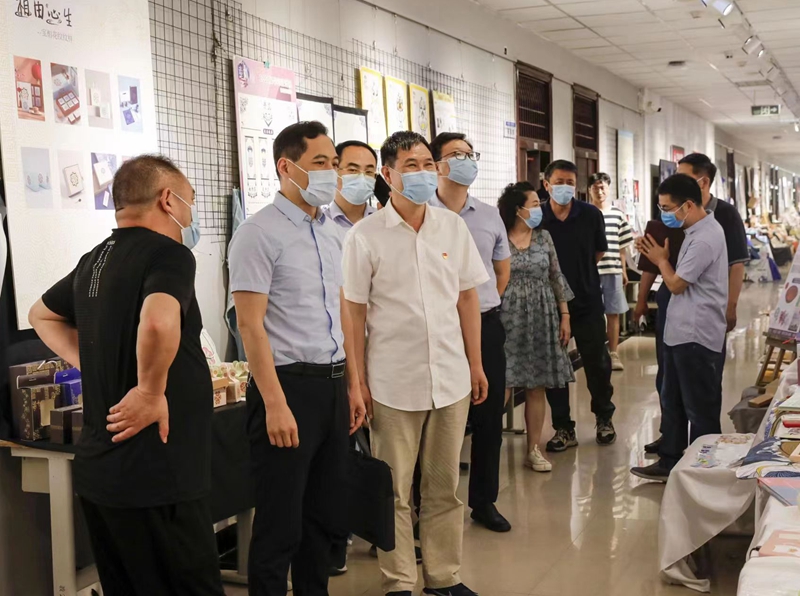 团省委副书记王强一行到我校调研座谈