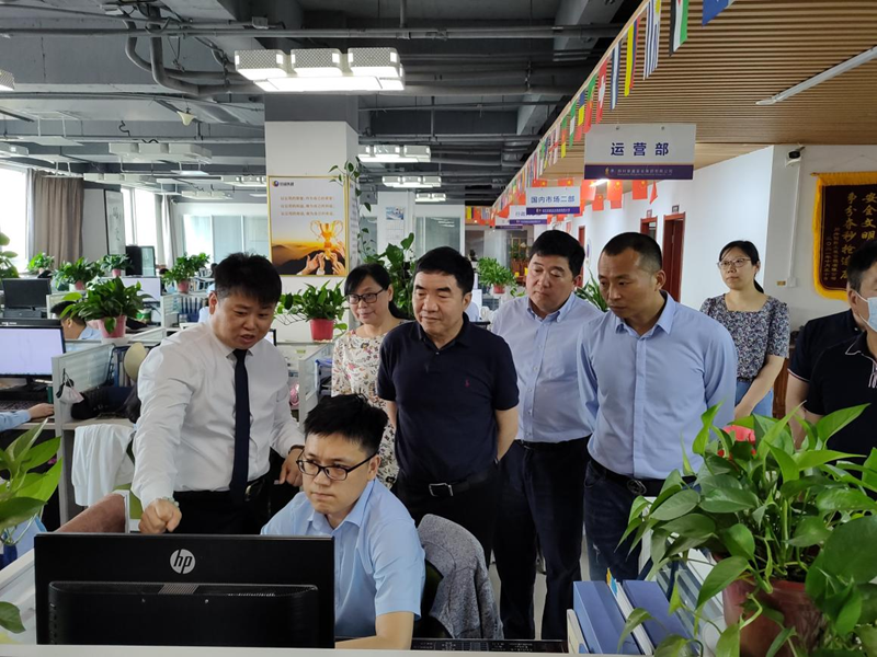 副校长王忠勇到省国际贸易网商协会执行会长单位参观考察